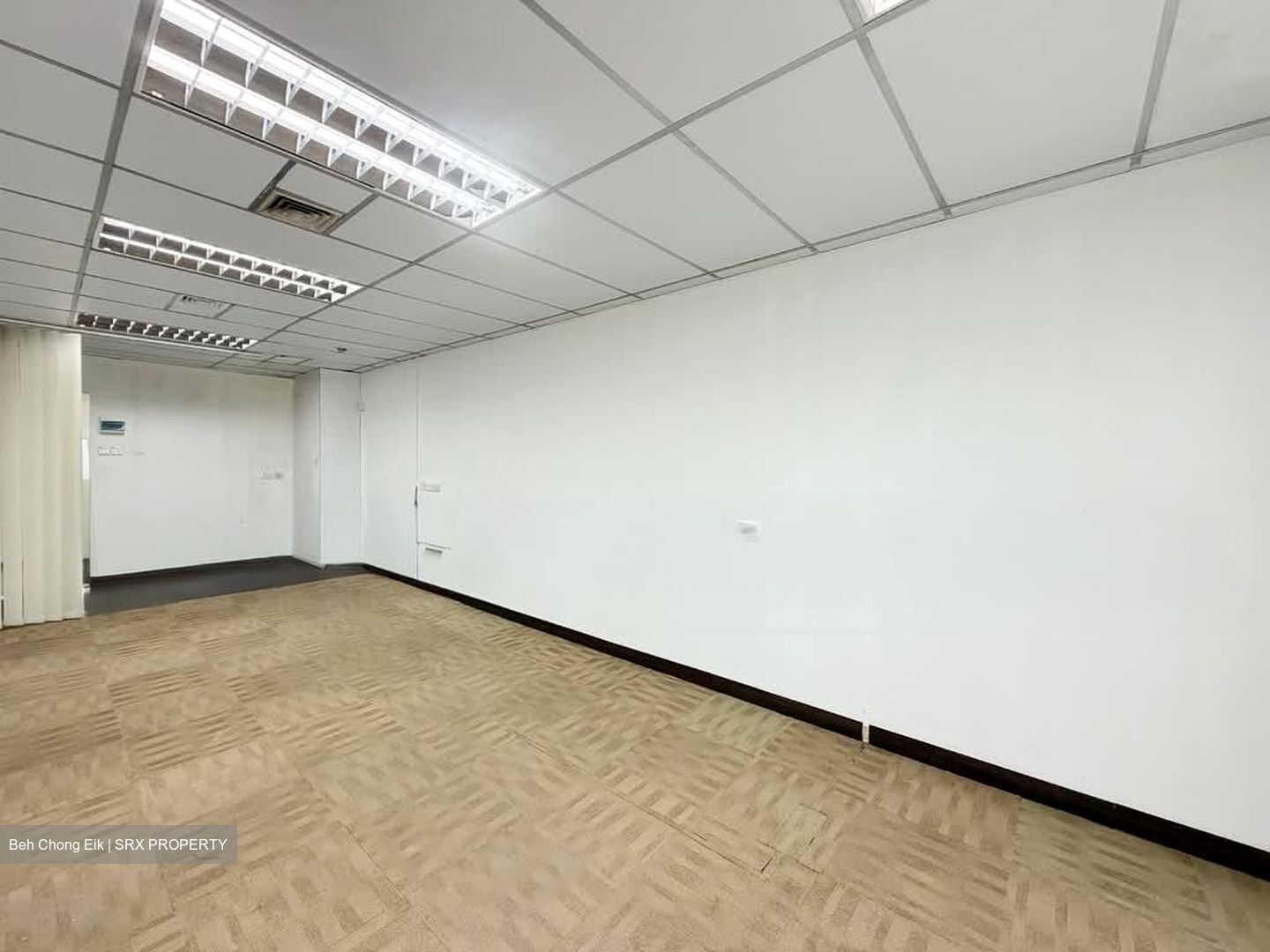 Golden Mile Tower (D7), Office #561014591